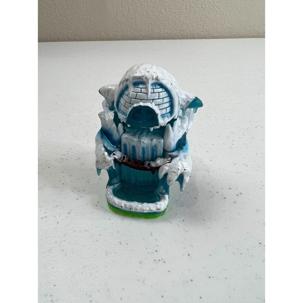 2011 Activision 84243888 Skylanders: Spyro's Adventure‎ Empire of Ice Figure